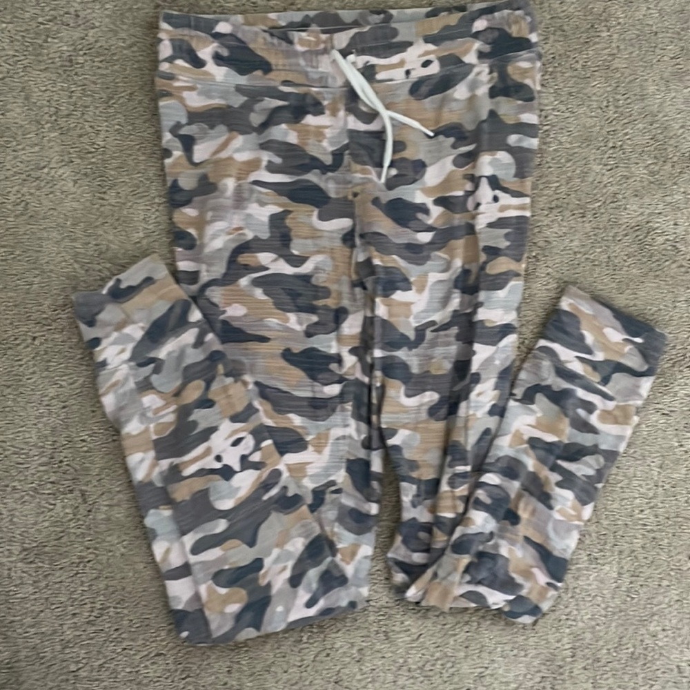 Loose sweatpants